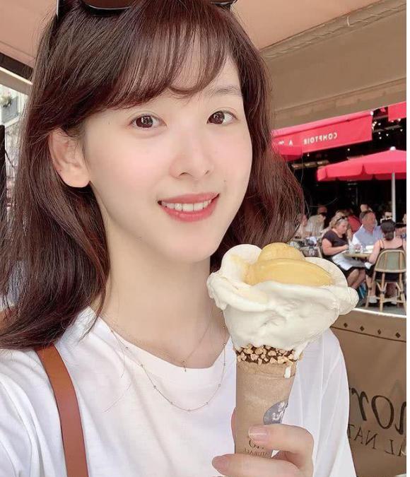 章泽天清纯不漂亮,章泽天无刘海素颜