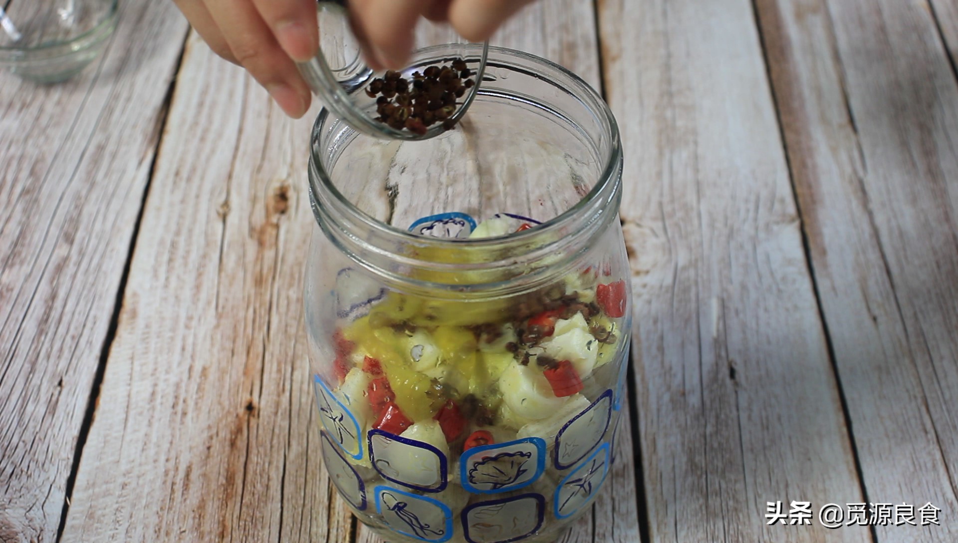 酸辣藕带的正确做法,湖北人这样吃藕带酸辣又脆爽