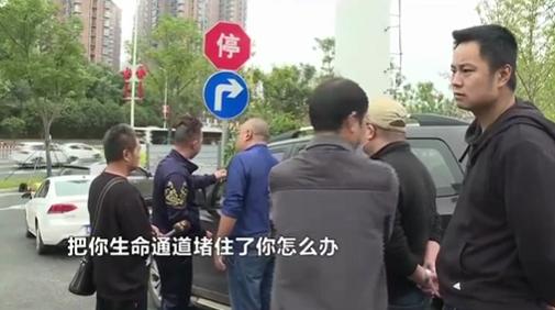 小区内车乱停怎么管理,小区车辆乱停该怎么解决