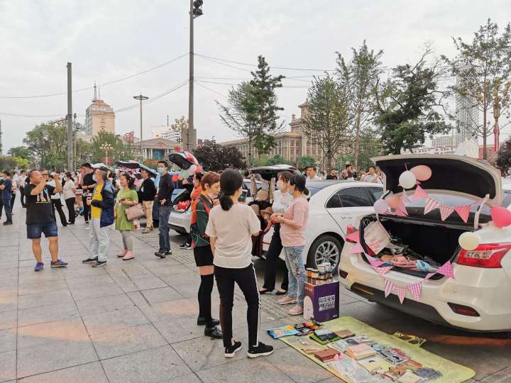 优惠活动火爆秒杀,特惠折扣活动火爆进行中