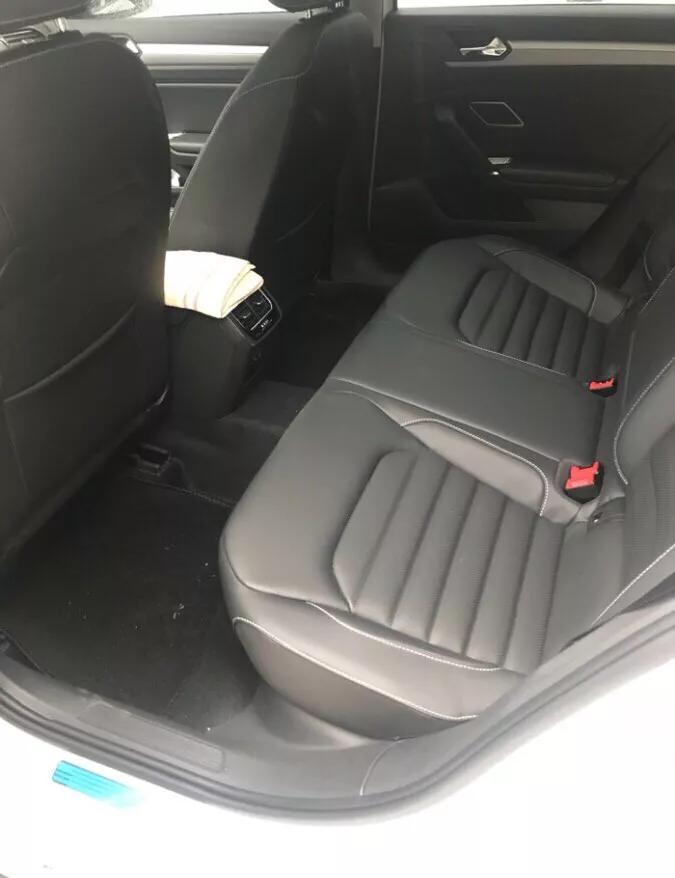 大众凌渡性价比如何值得入手吗,大众凌渡和大众朗逸哪一个空间大