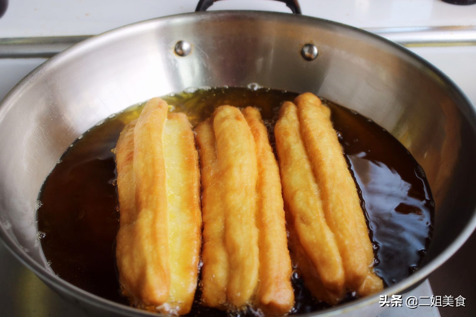 炸油条蓬松不好皮厚怎么办,炸油条太硬怎么办