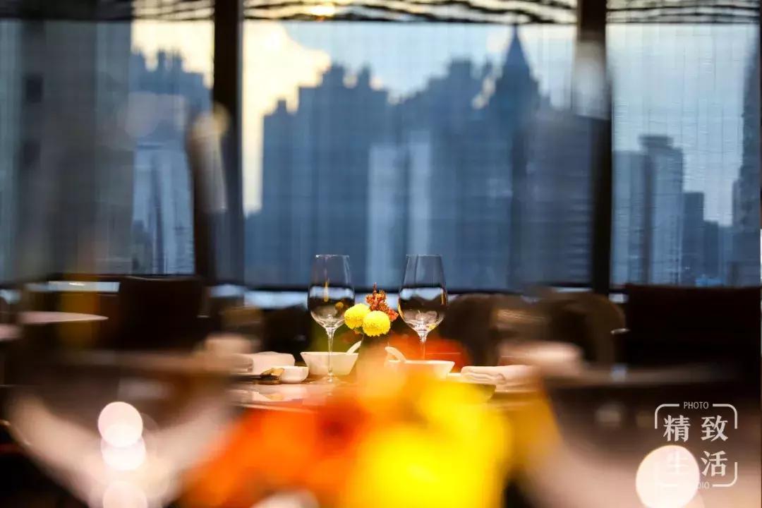 300公里外的“海鲜世家”登陆浦东！想吃要等8小时……