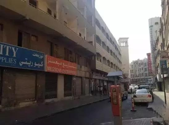 迪拜捡垃圾致富是真的吗,迪拜捡垃圾月入百万