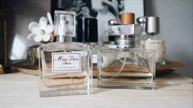 从来不喷香水的女生,不爱喷香水的女人