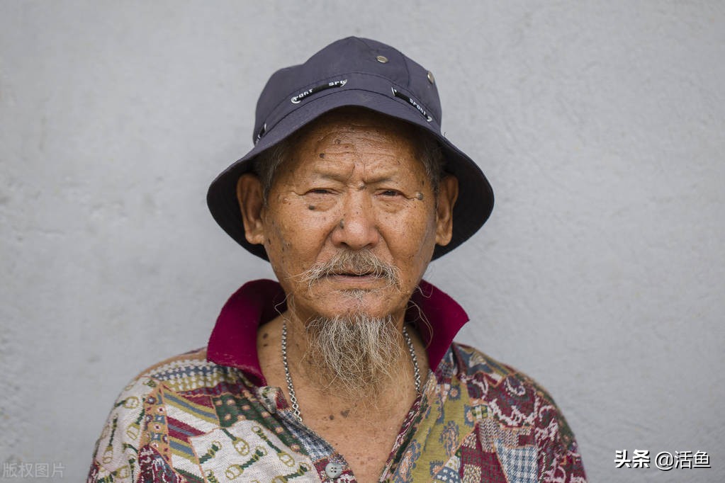 父亲需要做手术没钱怎么办,父亲做手术要住院我准备什么