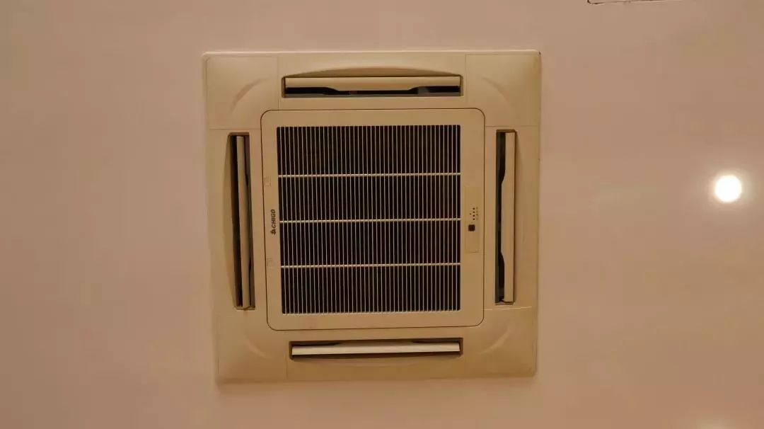 233路尽头的南昌航空大学，承包你的四年青春！