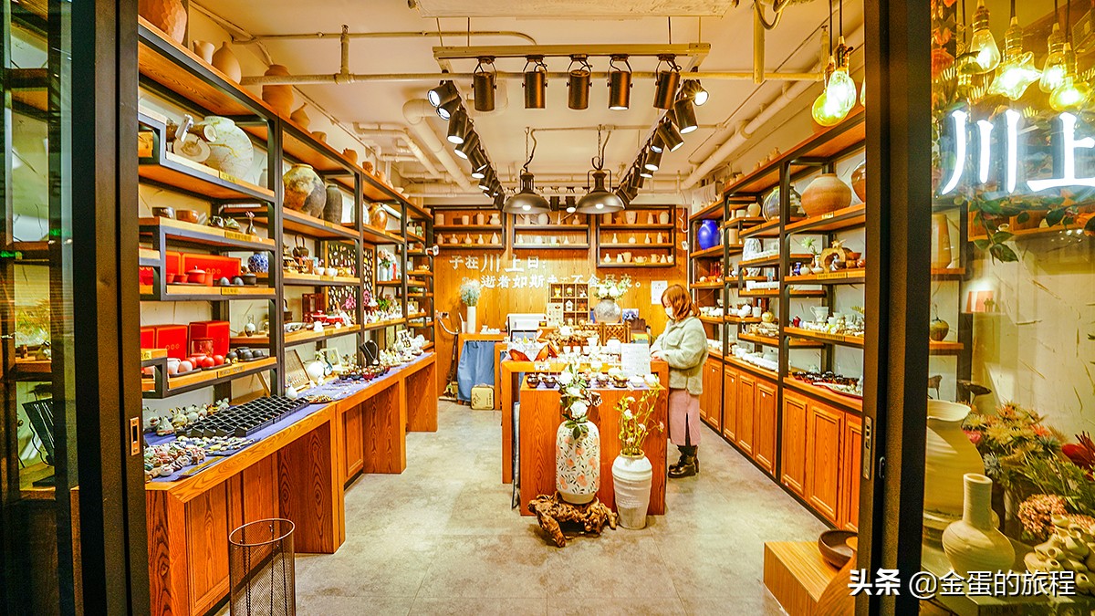 直击今年上海城隍庙豫园灯会，免费的豫园灯会在硬撑，并不建议去