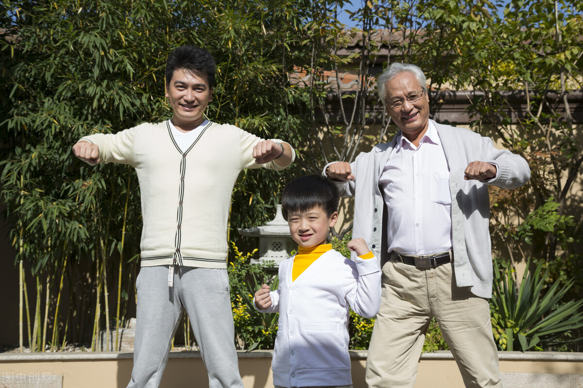 靠墙站，真的可以矫正驼背伸脖子吗？