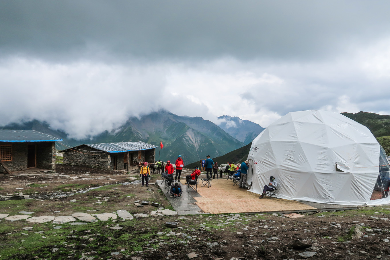 距离成都最近的户外天堂，这里比瑞士、阿尔卑斯还美