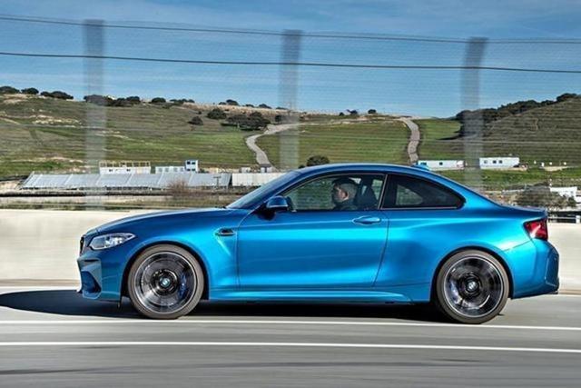 带挡滑行和空挡滑行哪个好,带挡滑行与空挡滑行哪个省油