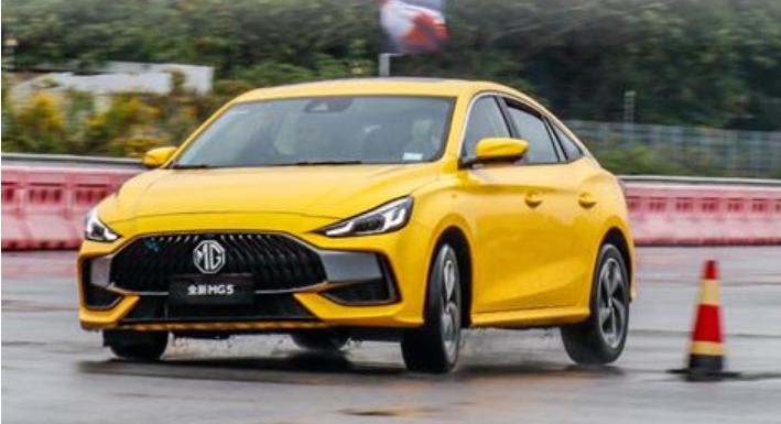 名爵mg5试驾车外观照片,名爵mg5天蝎座试驾视频