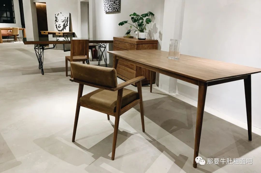 现代风格网购家具店铺推荐,买家具最容易踩的坑是什么