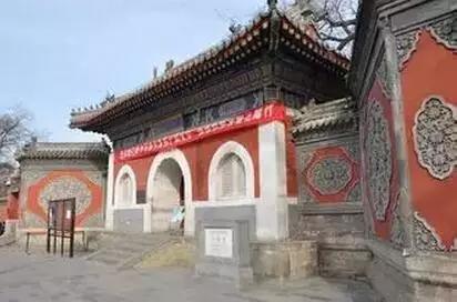 进门就是一堵墙的房子好吗,为什么宅院进门有一堵墙