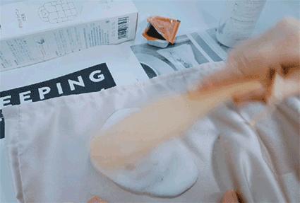 羽绒服脏了教你一招立刻变新,羽绒服刚买来皱皱巴巴快速处理