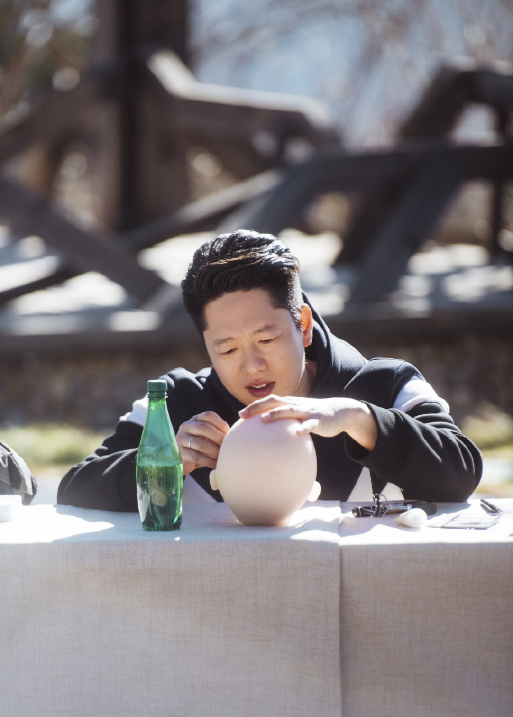 凌潇肃和唐一菲的吻戏,凌潇肃和唐一菲亲吻视频