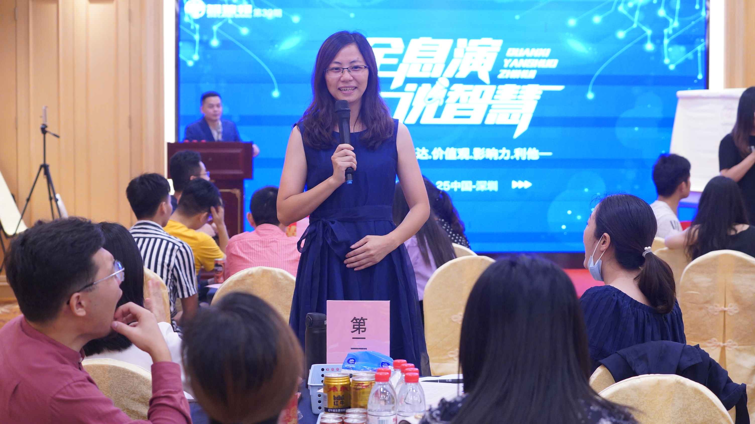 一个简单实用的演讲技巧,7个演讲口才训练方法