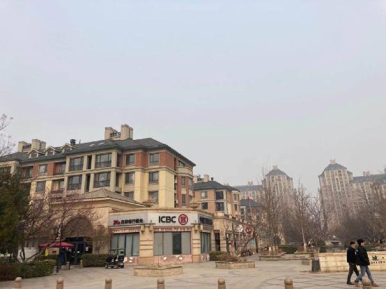 总价100万精装修二手房地铁口,总价20万一套的地铁房周边有学校