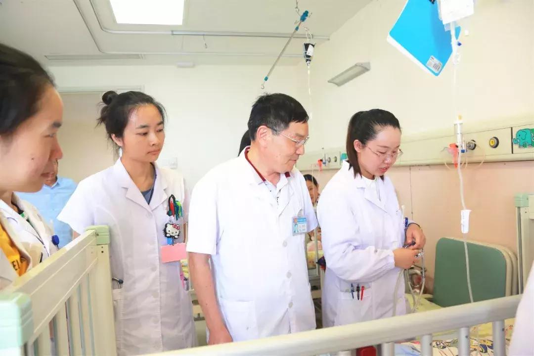 儿科肾脏专家,儿科风湿免疫科专家