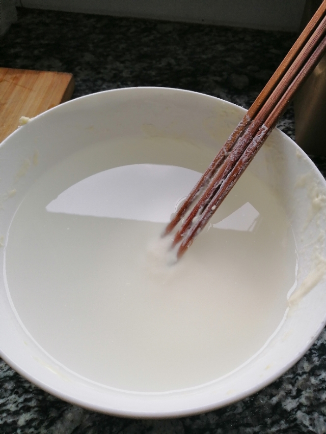 宝宝添加辅食后积食怎么办,一岁宝宝积食辅食三餐做法大全