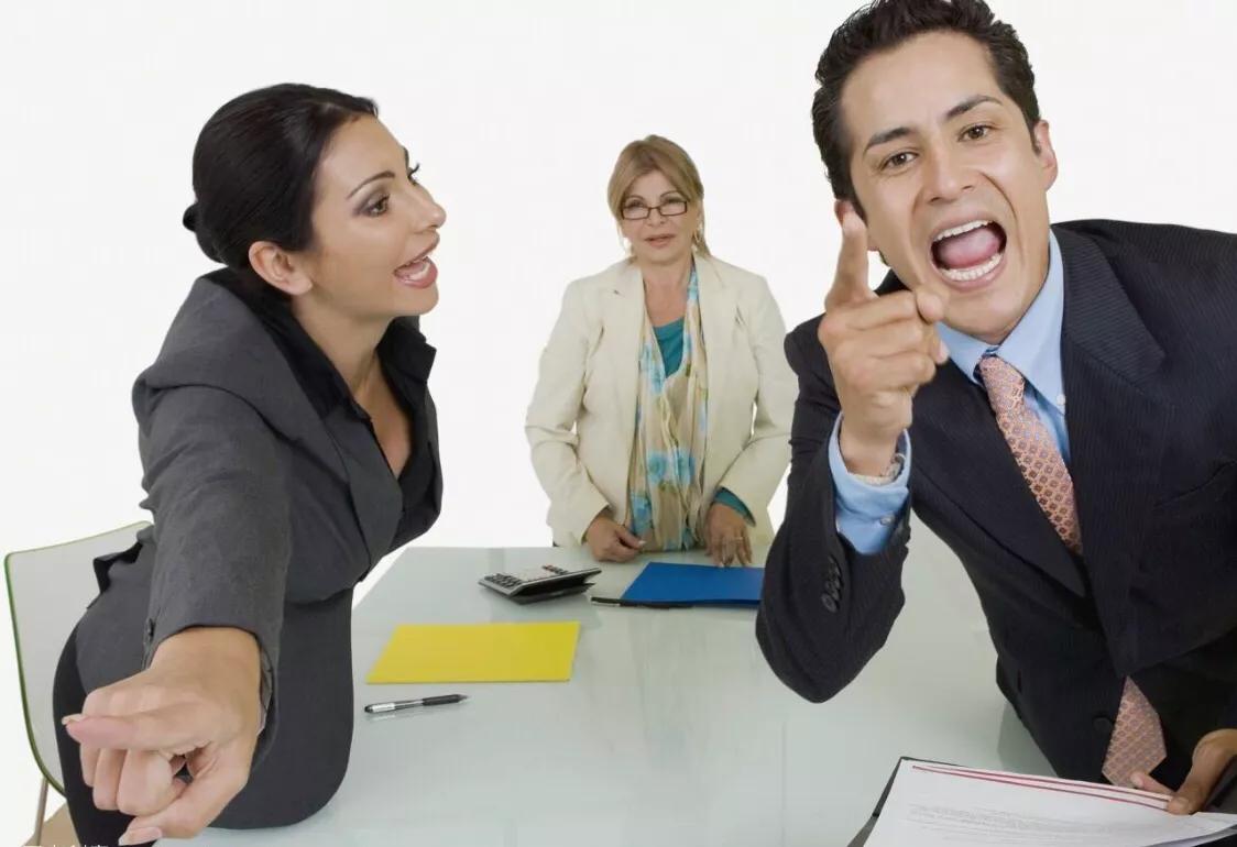 和领导吵架了我该不该辞职,和领导吵架了怎么解决