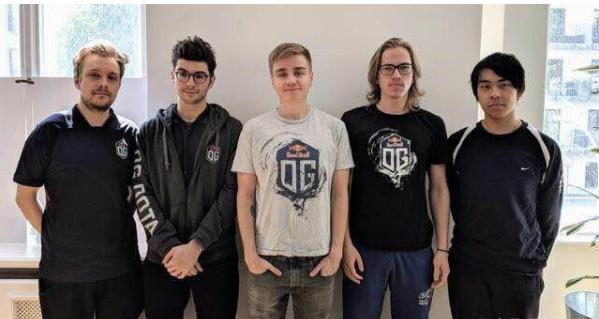 dota2开始dota是绿的但玩不了,dota2一步步入坑