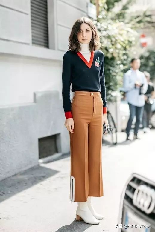 v领毛衣慵懒风显白显瘦,显瘦又百搭全靠这件v领毛衣