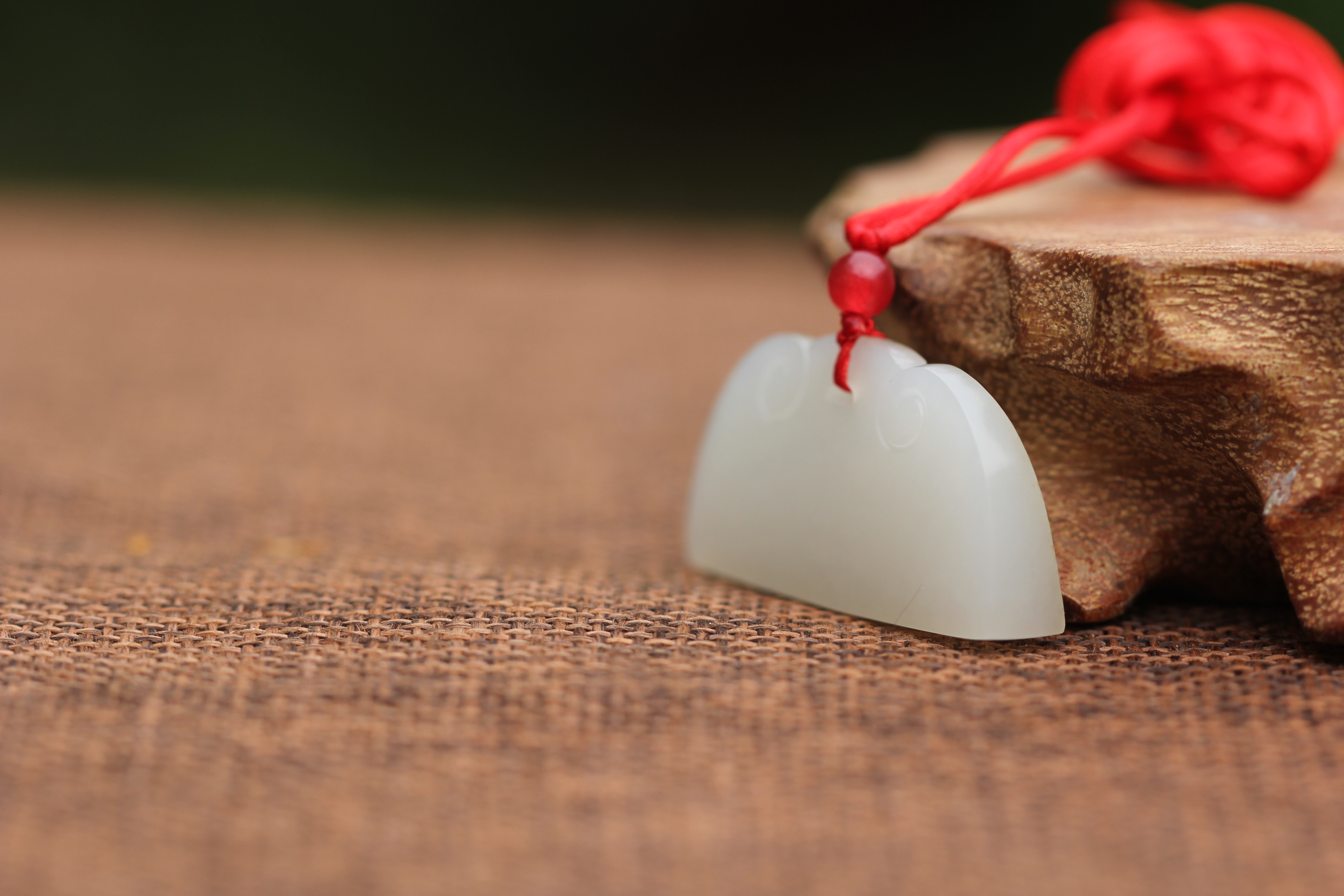 长命锁寓意好,长命锁玉雕寓意