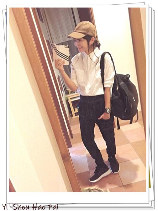 Adidas的单品怎么搭？日本时尚女人的运动风穿搭示范，时髦吸睛