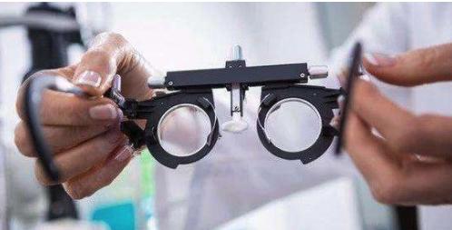 90后的小伙月入百万的赚钱模式,00后小伙开店月赚8万