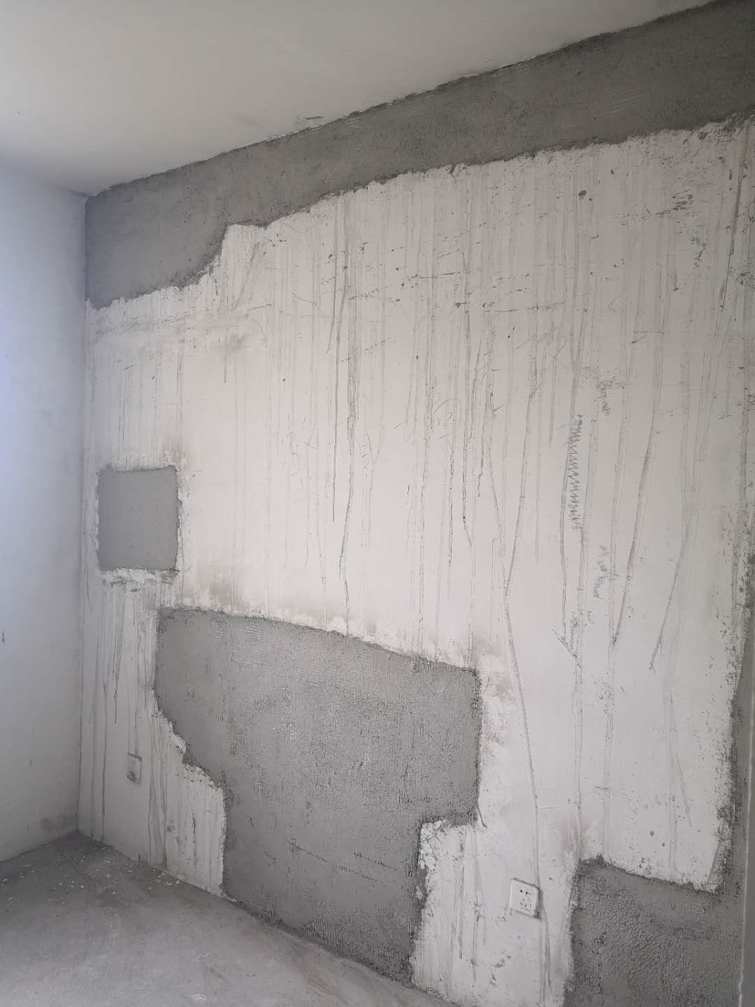 新房空鼓超过80,新房墙面空鼓不处理后期什么影响