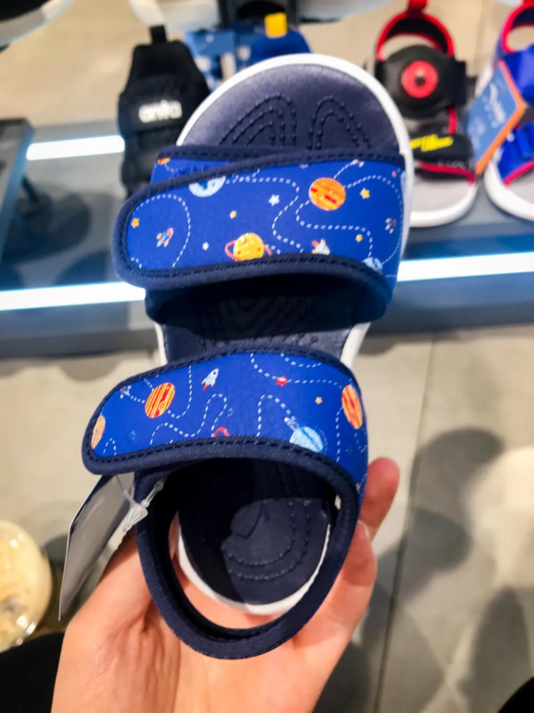 关爱孩子从鞋子开始,关爱宝宝从脚开始