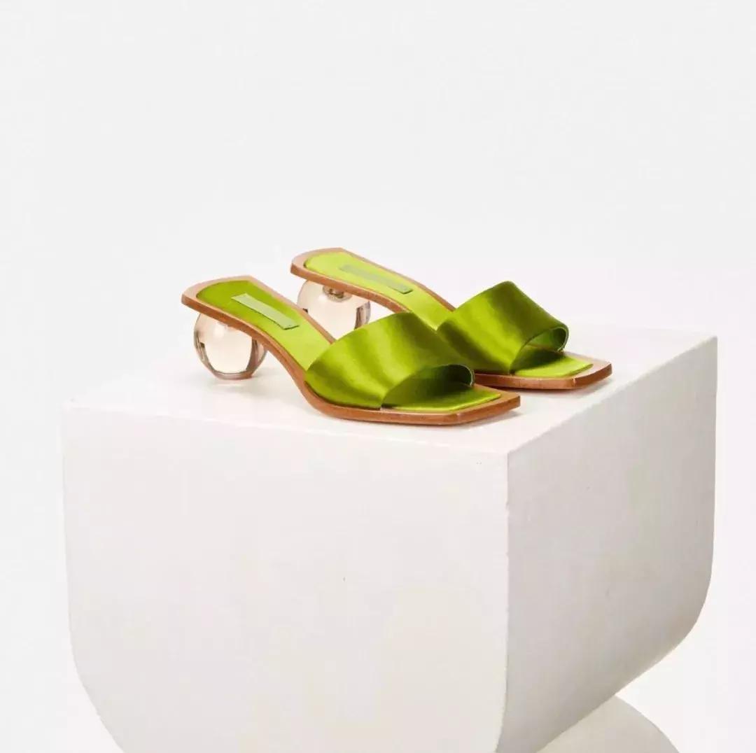 无论爆款还是小众，有这份凉鞋清单就够了