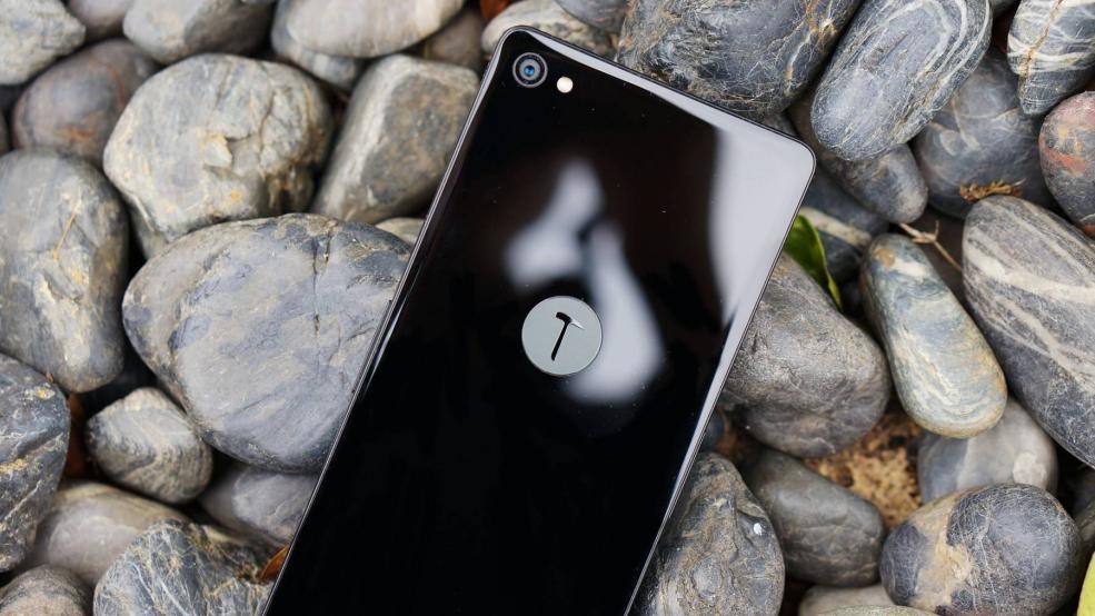 罗永浩的手下败将，摇身一变成为格力董明珠的接班人？