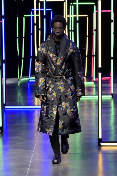 芬迪fendi2021男装,fendi芬迪2023春夏男装时装秀