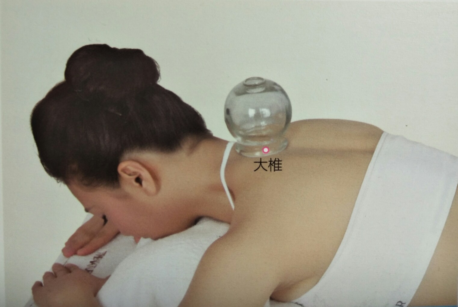 哮喘病人经常刮痧拔罐,哮喘刮痧拔罐艾灸哪个更好