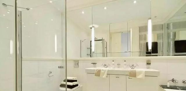 卫生间没窗户换气设计,卫生间没窗户怎么解决采光