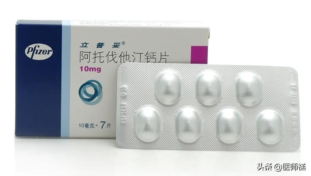 长期吃阿托伐他汀应该关注什么,长期服用阿托伐他汀会有什么后果