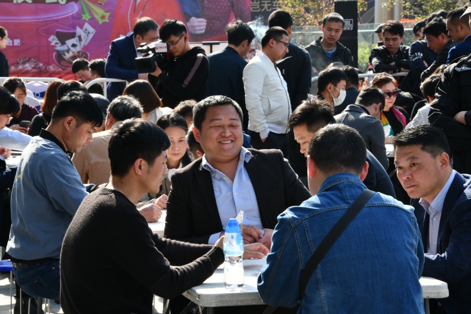 电视台掼蛋争霸赛,安徽综艺频道来吧掼军春节停播吗