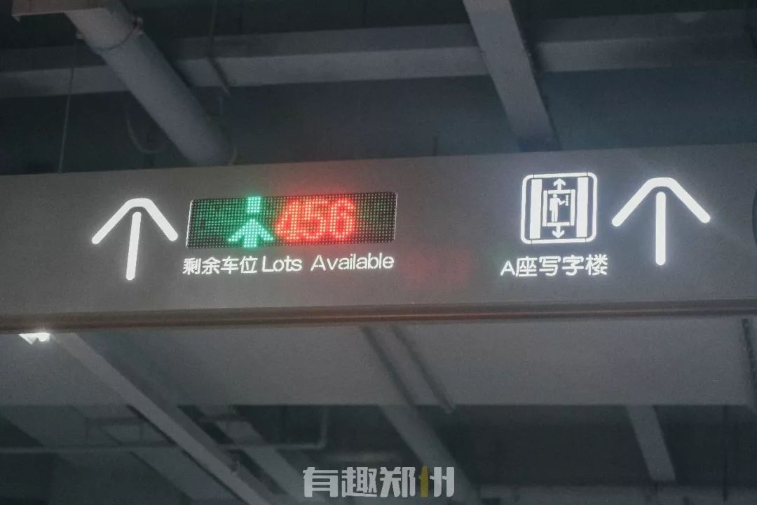 郑州建业凯旋广场开业的第一个周末，亲测：到底好不好逛