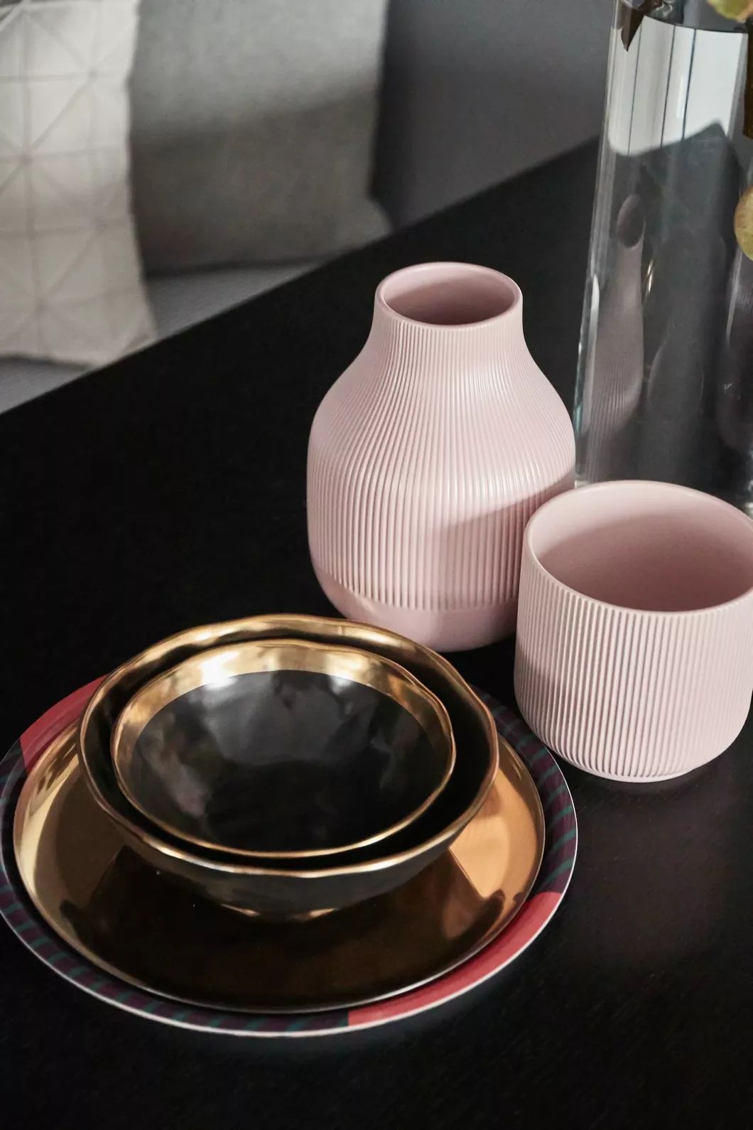 烟粉高级灰撩人的轻熟风,设计高级灰烟粉撩人轻熟风