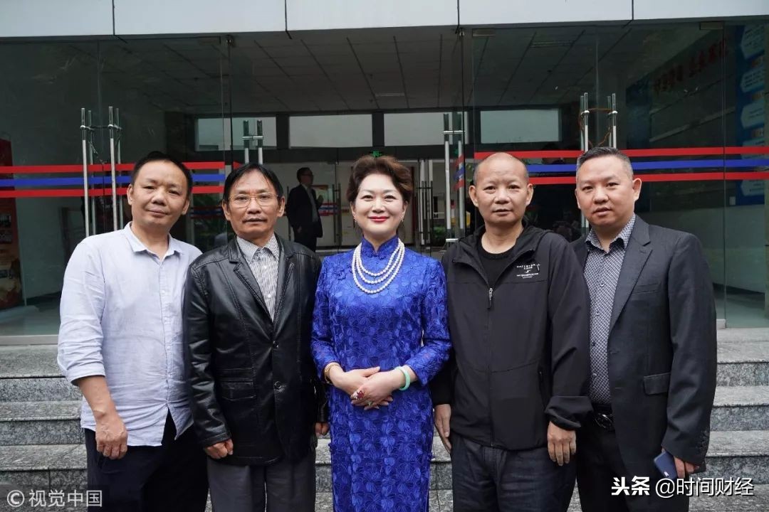 中国足浴第一股被摘牌：3亿身价“足*女浴**王”被兄弟坑完股东坑