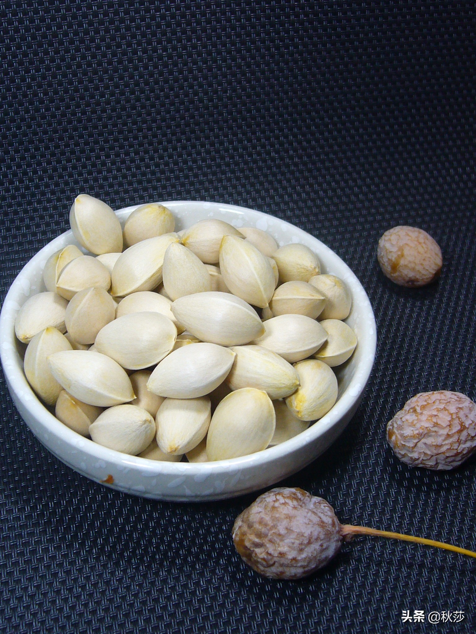 深秋拾黄叶,苏州收白果