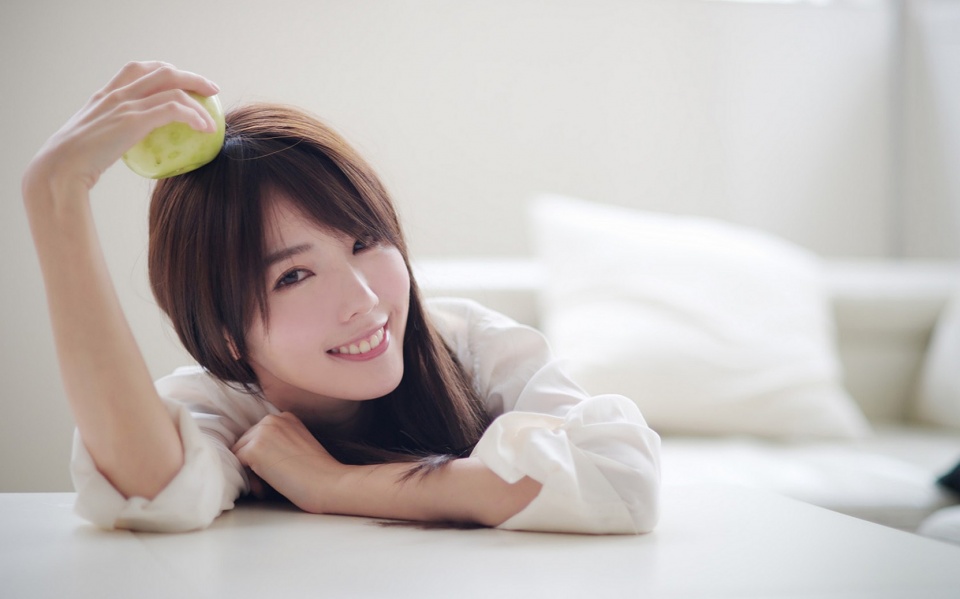 头发后脑勺分界线怎么处理,头发分界线怎么分显瘦