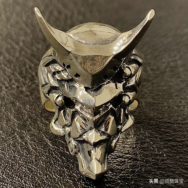 EVA福音战士又出新戒指周边，9万一枚你买吗