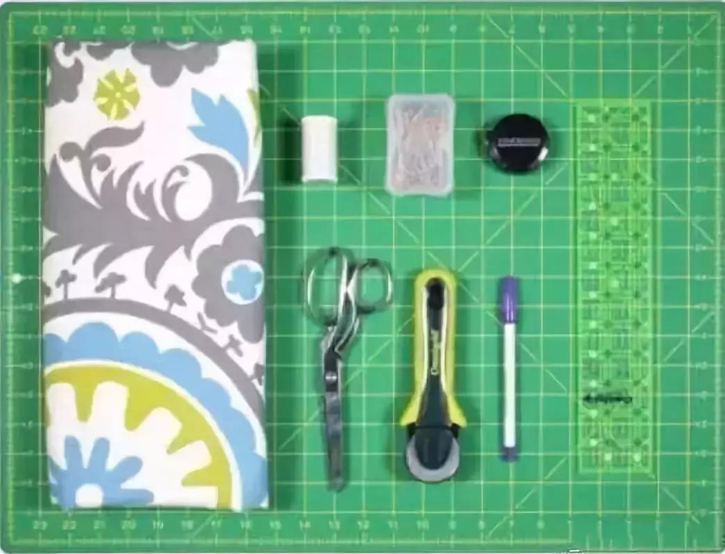 想学做窗帘去哪里学,没钱买窗帘用什么来代替