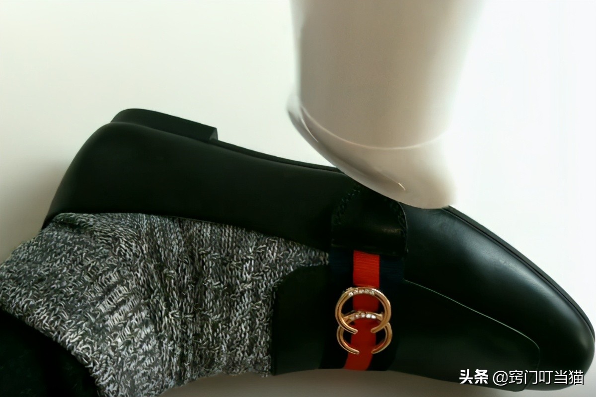 鞋子买小了挤大拇指怎么办,新鞋挤脚磨脚处理4种方法