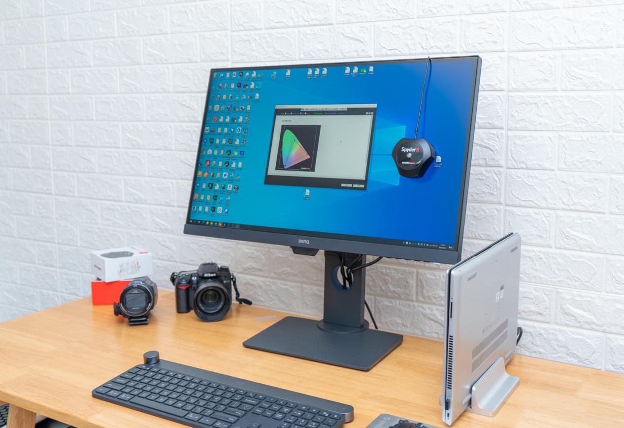 笔记本外接2k240hz显示器用什么线,2.5k的笔记本接2k显示器