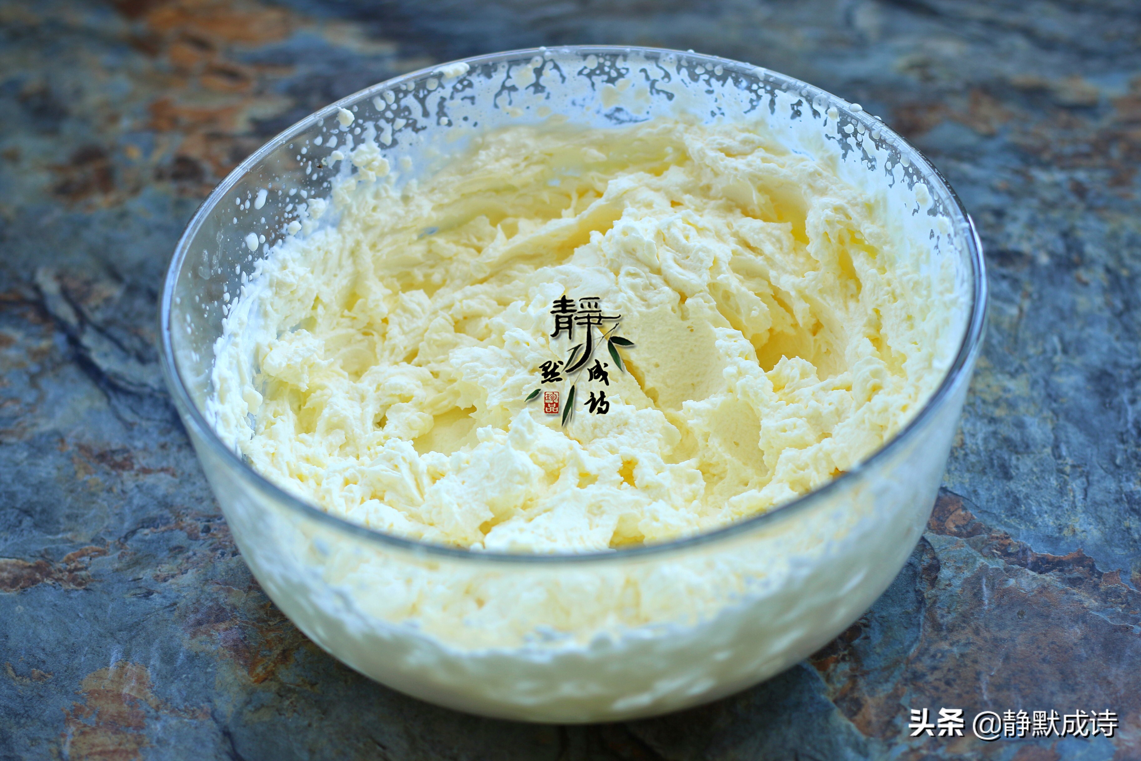 冰淇淋做法简单易学不用奶,冰淇淋最简单的做法不要奶油