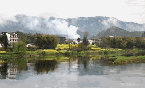 围城里的篱笆,围城里的小镇